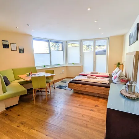 Waldnah Apartment Wenns